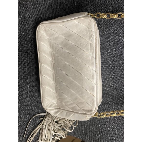 Chanel: RARE 1994 White Envelope Camera Vintage Chanel Quilted Lambskin Leather - Picture 5 of 16